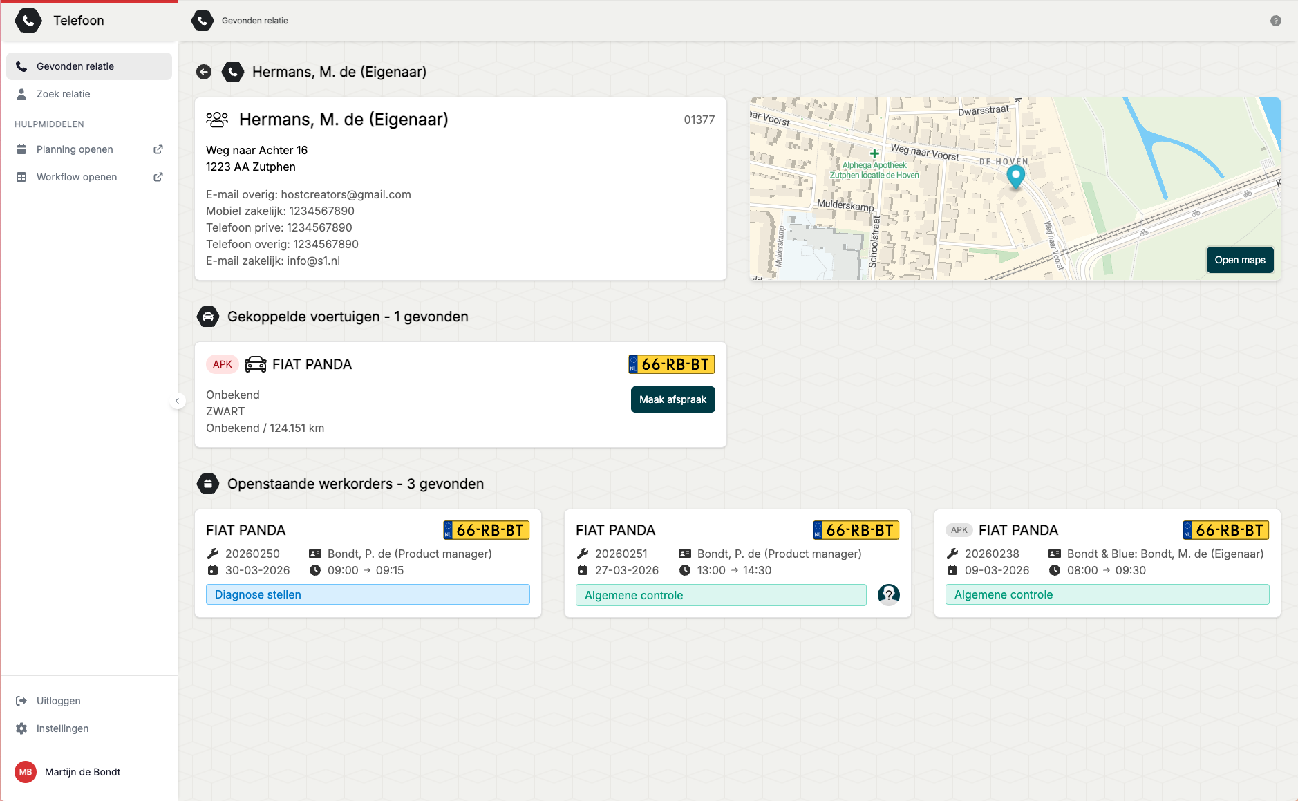 De Autoflex telefooncentrale-interface met de klantkaart bij een inkomend gesprek